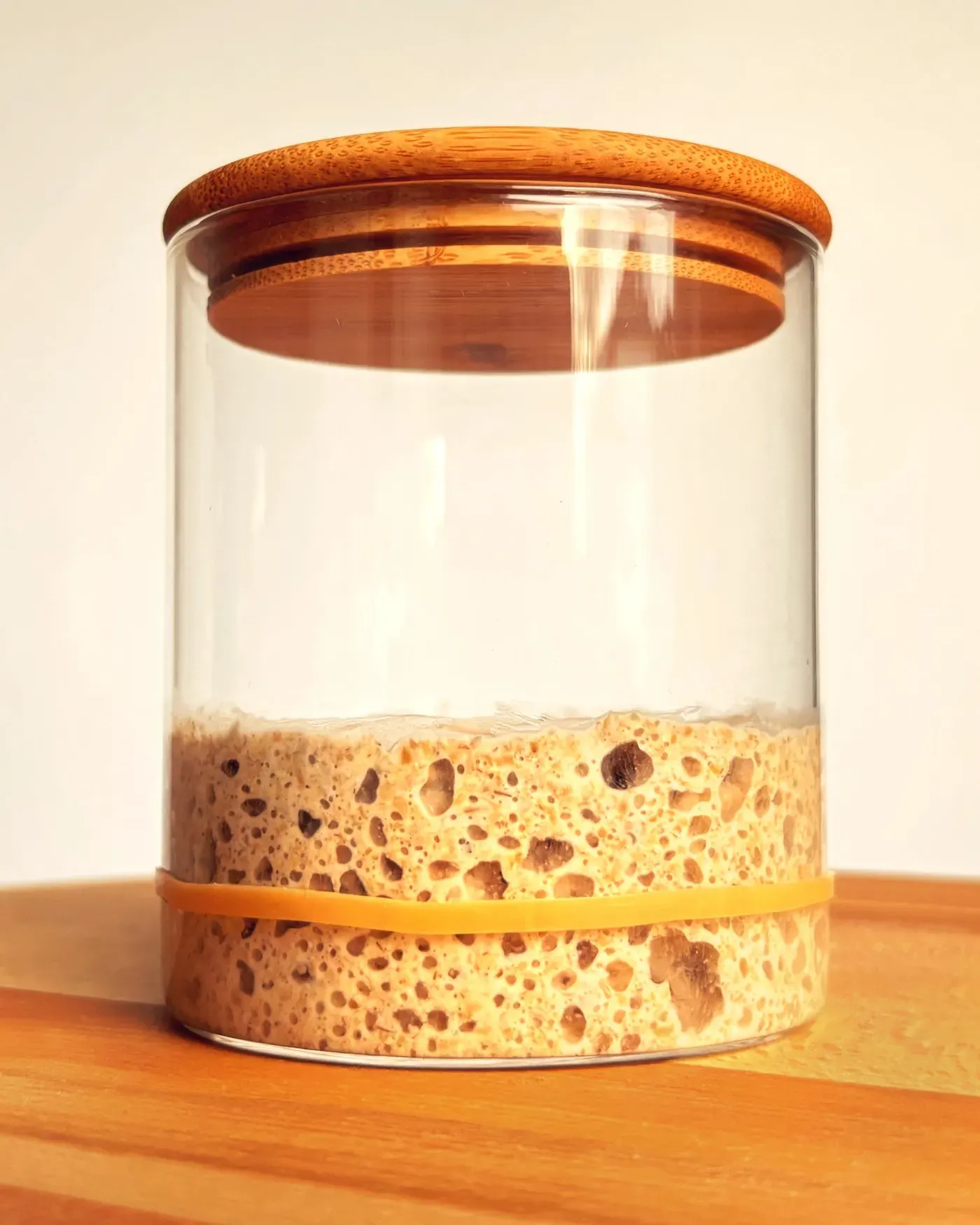 Dzień 5 zakwasu: Mała piekarnia w słoiku